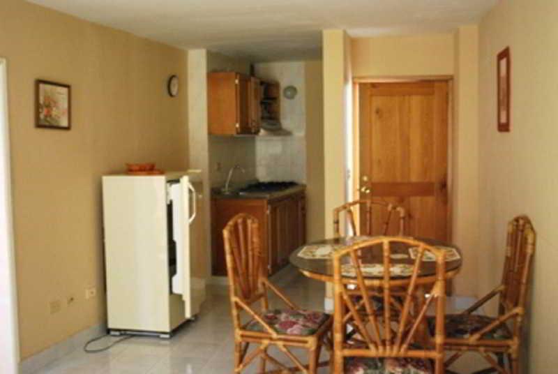 Hotel Betoma ซันตามาร์ตา ภายนอก รูปภาพ