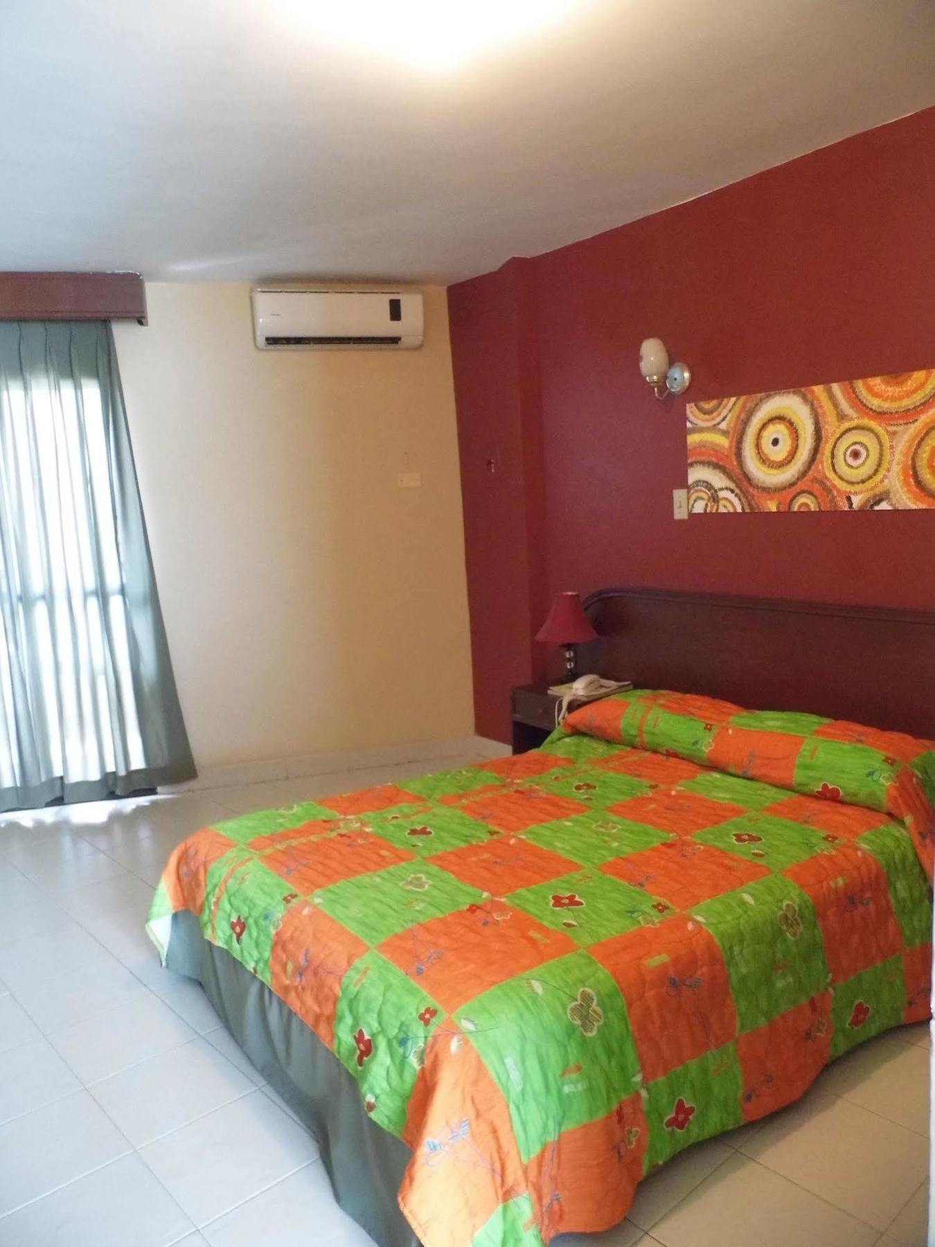 Hotel Betoma ซันตามาร์ตา ภายนอก รูปภาพ