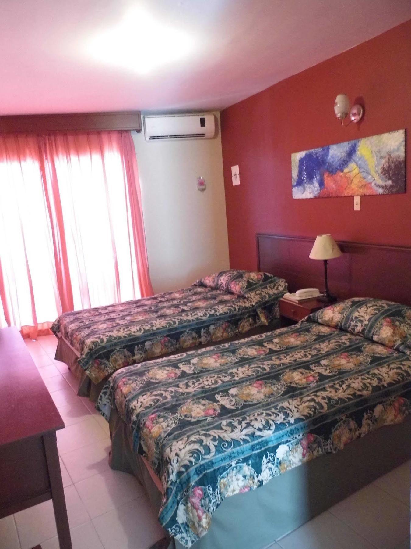 Hotel Betoma ซันตามาร์ตา ภายนอก รูปภาพ