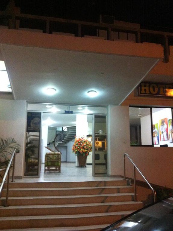 Hotel Betoma ซันตามาร์ตา ภายนอก รูปภาพ